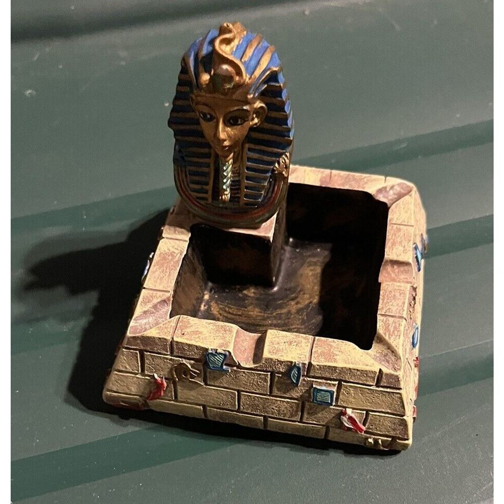 Egyptian Pharaoh Ashtray Sculpture Pharaoh Figure Vertical At One End